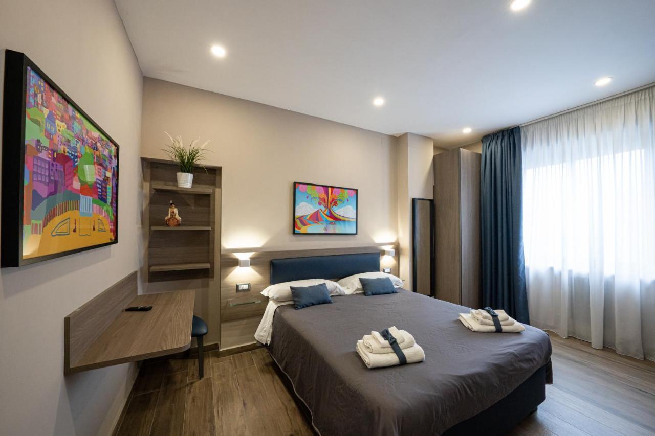 Famalu Apartments เนเปิลส์ ภายนอก รูปภาพ