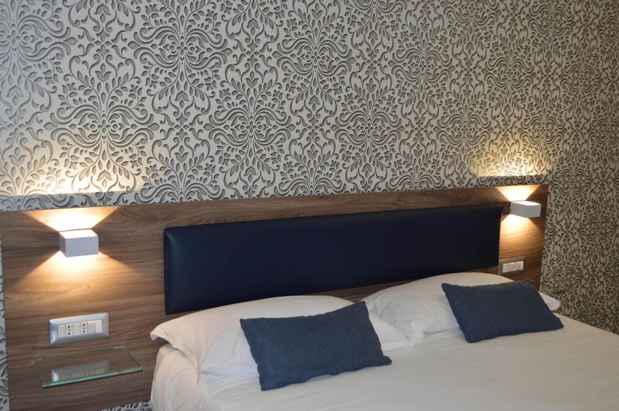 Famalu Apartments เนเปิลส์ ภายนอก รูปภาพ