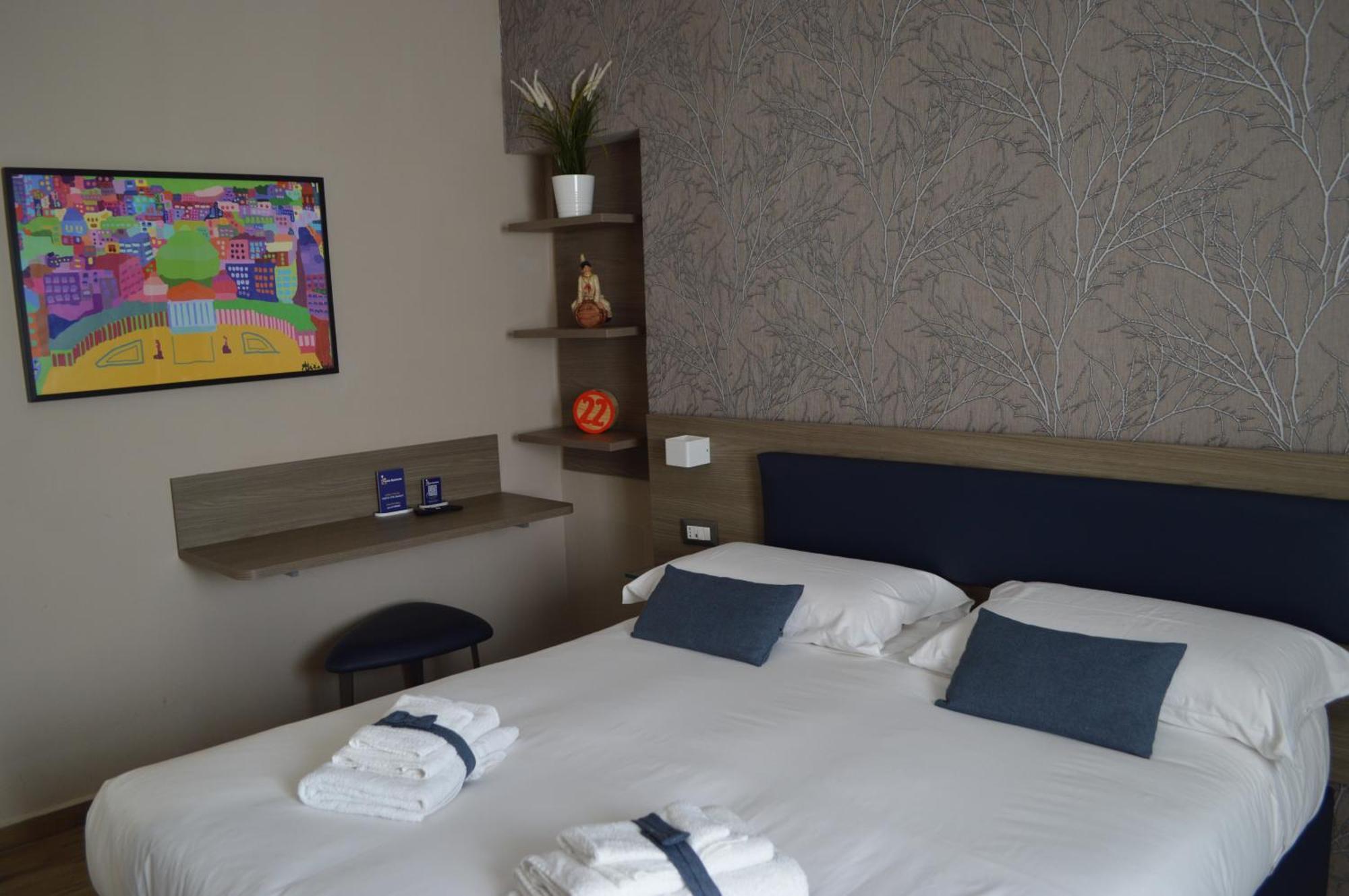 Famalu Apartments เนเปิลส์ ภายนอก รูปภาพ