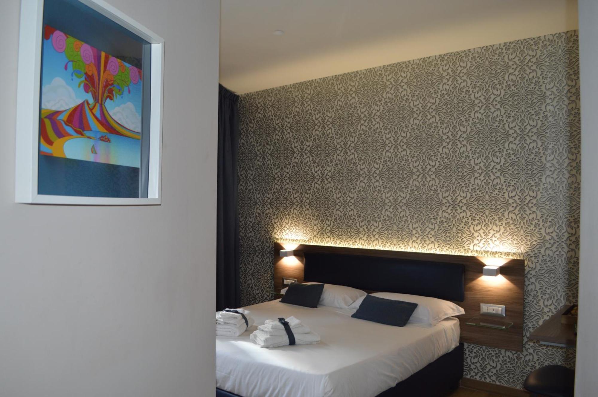 Famalu Apartments เนเปิลส์ ภายนอก รูปภาพ