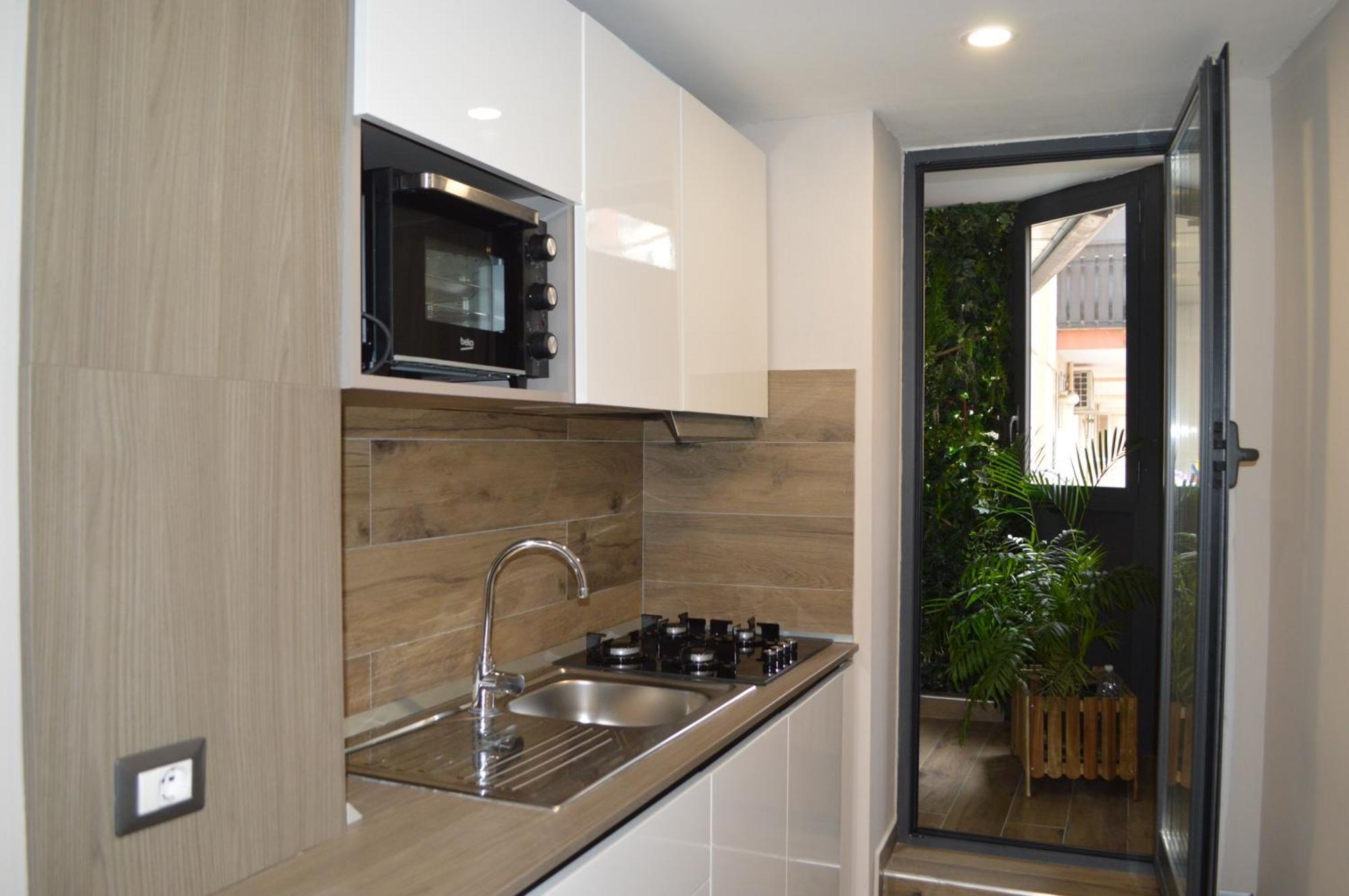 Famalu Apartments เนเปิลส์ ภายนอก รูปภาพ